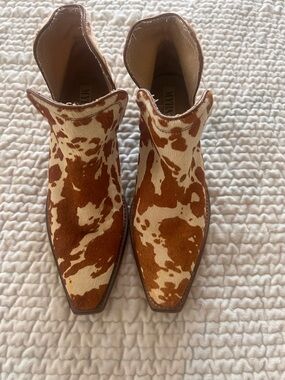 Myra Bag Brown & Cream Cowhide SNUG WESTERN BOOTIES - SNIP TOE